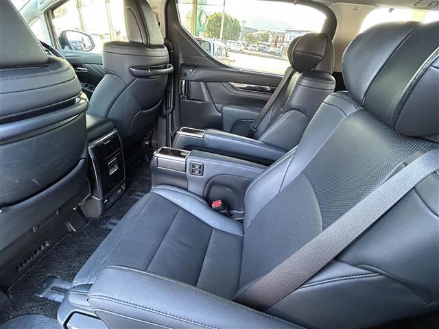 アルファードハイブリッド SR Cパッケージ ワンオーナー/サンルーフ/JBLサウンド/純正12.1インチフリップダウンモニター/デジタルインナーミラー/純正10.5インチナビ/パノラミックビューモニター/黒レザー/ブラインドスポットモニター(26枚目)