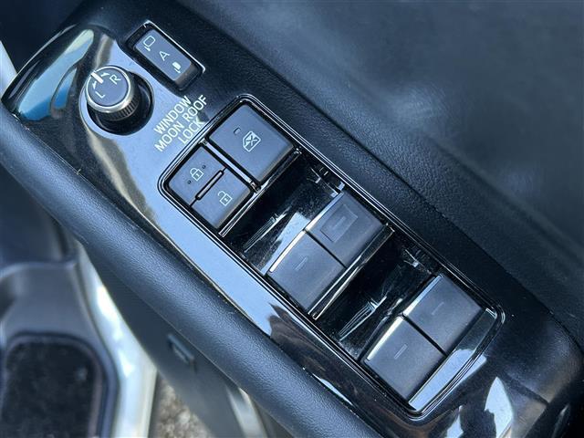 アルファードハイブリッド SR Cパッケージ ワンオーナー/サンルーフ/JBLサウンド/純正12.1インチフリップダウンモニター/デジタルインナーミラー/純正10.5インチナビ/パノラミックビューモニター/黒レザー/ブラインドスポットモニター(42枚目)