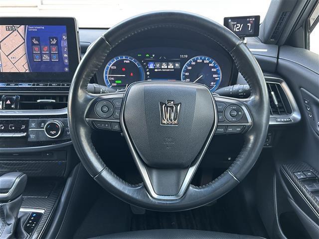 クラウンハイブリッド RSアドバンス ワンオーナー/デジタルインナーミラー/12.3インチ純コネクテッドナビ/パノラミックビューモニター/ブラインドスポットモニター/クリアランスソナー/黒レザーシート/ドラレコ/レーダー/純18インチAW(13枚目)