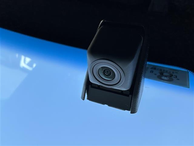 クラウンハイブリッド RSアドバンス ワンオーナー/デジタルインナーミラー/12.3インチ純コネクテッドナビ/パノラミックビューモニター/ブラインドスポットモニター/クリアランスソナー/黒レザーシート/ドラレコ/レーダー/純18インチAW(22枚目)