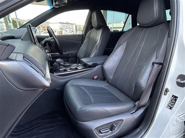 クラウンハイブリッド RSアドバンス ワンオーナー/デジタルインナーミラー/12.3インチ純コネクテッドナビ/パノラミックビューモニター/ブラインドスポットモニター/クリアランスソナー/黒レザーシート/ドラレコ/レーダー/純18インチAW(27枚目)