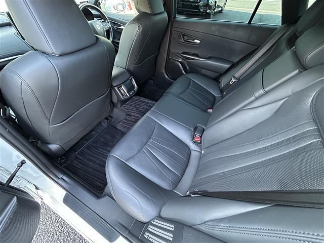 クラウンハイブリッド RSアドバンス ワンオーナー/デジタルインナーミラー/12.3インチ純コネクテッドナビ/パノラミックビューモニター/ブラインドスポットモニター/クリアランスソナー/黒レザーシート/ドラレコ/レーダー/純18インチAW(30枚目)