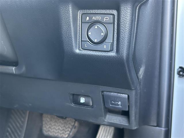 クラウンハイブリッド RSアドバンス ワンオーナー/デジタルインナーミラー/12.3インチ純コネクテッドナビ/パノラミックビューモニター/ブラインドスポットモニター/クリアランスソナー/黒レザーシート/ドラレコ/レーダー/純18インチAW(38枚目)