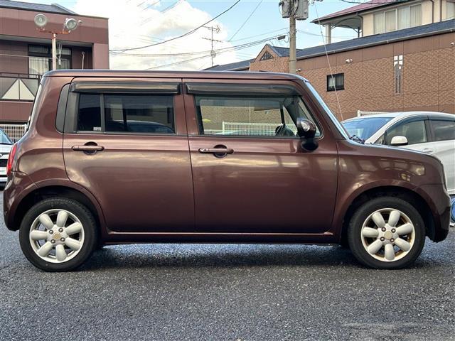 アルトラパン X 純正オーディオ/純正14インチAW/ETC/ベンチシート/電格ウインカーミラー/プッシュスタート/ドアバイザー/電源ソケット/社外フロアマット/スペアキー×1/保証書/取扱説明書(20枚目)