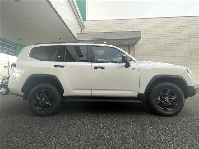 ランドクルーザー GRスポーツ ワンオーナー/ムーンルーフ/ブラックルーフレール/黒革/シートヒーター/ベンチレーション/クールボックス/ナビTV/JBL/リアエンターテイメント/パワーバックドア/寒冷地仕様(5枚目)