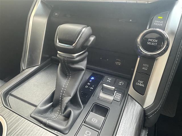 ランドクルーザー GRスポーツ ワンオーナー/ムーンルーフ/ブラックルーフレール/黒革/シートヒーター/ベンチレーション/クールボックス/ナビTV/JBL/リアエンターテイメント/パワーバックドア/寒冷地仕様(26枚目)