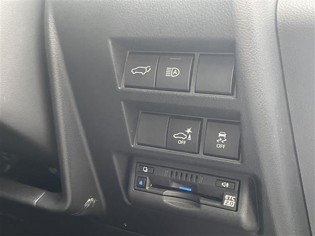 ランドクルーザー GRスポーツ ワンオーナー/ムーンルーフ/ブラックルーフレール/黒革/シートヒーター/ベンチレーション/クールボックス/ナビTV/JBL/リアエンターテイメント/パワーバックドア/寒冷地仕様(29枚目)