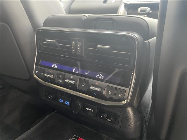 ランドクルーザー GRスポーツ ワンオーナー/ムーンルーフ/ブラックルーフレール/黒革/シートヒーター/ベンチレーション/クールボックス/ナビTV/JBL/リアエンターテイメント/パワーバックドア/寒冷地仕様(32枚目)