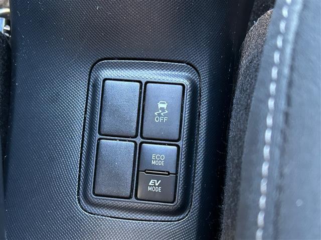 アクア Ｓスタイルブラック　ワンオーナー／ＬＥＤヘッドライト／純正ナビ／Ｂｌｕｅｔｏｏｔｈ／地デジＴＶ／バックカメラ／衝突軽減／レーンキープ／オートハイビーム／スマートキー／純正ＡＷ（12枚目）