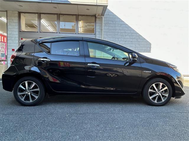 アクア Ｓスタイルブラック　ワンオーナー／ＬＥＤヘッドライト／純正ナビ／Ｂｌｕｅｔｏｏｔｈ／地デジＴＶ／バックカメラ／衝突軽減／レーンキープ／オートハイビーム／スマートキー／純正ＡＷ（17枚目）