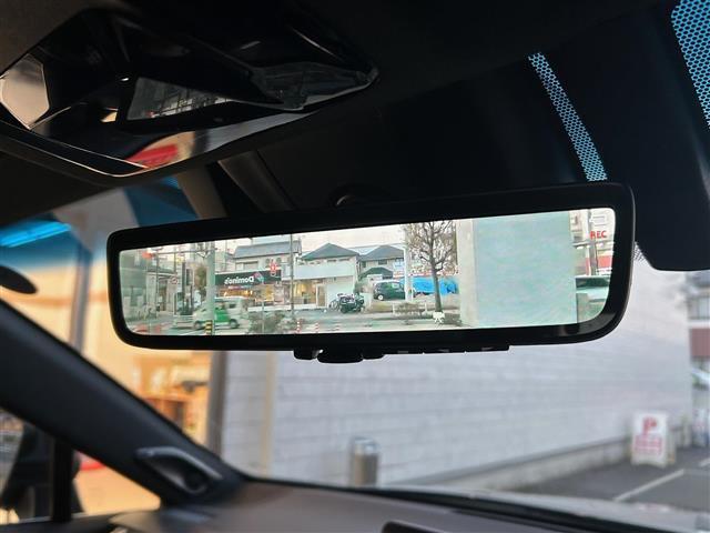 ハリアーハイブリッド Z レザーパッケージ 4WD/パノラマルーフ/黒革/パワーシート/シートヒーター/ベンチレーション/JBL/純正12.3型ナビ/地デジTV/全周囲/セーフティセンス/ハンズフリーパワーバックドア/純正AW(9枚目)