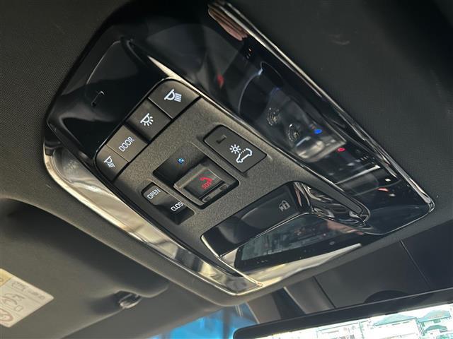 ハリアーハイブリッド Z レザーパッケージ 4WD/パノラマルーフ/黒革/パワーシート/シートヒーター/ベンチレーション/JBL/純正12.3型ナビ/地デジTV/全周囲/セーフティセンス/ハンズフリーパワーバックドア/純正AW(13枚目)