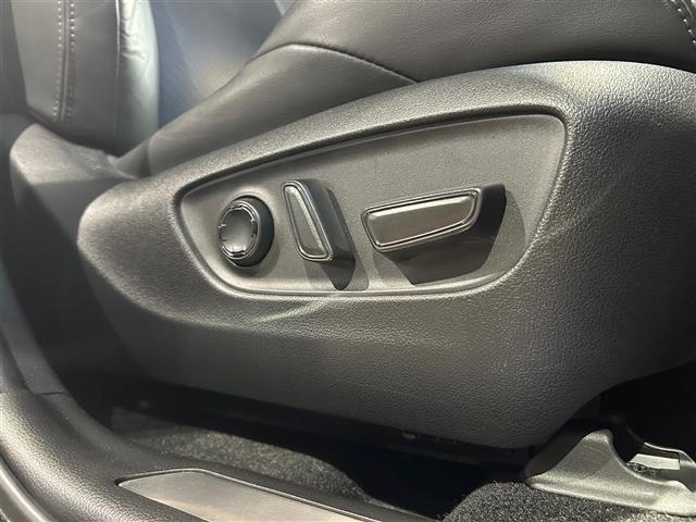 ハリアーハイブリッド Z レザーパッケージ 4WD/パノラマルーフ/黒革/パワーシート/シートヒーター/ベンチレーション/JBL/純正12.3型ナビ/地デジTV/全周囲/セーフティセンス/ハンズフリーパワーバックドア/純正AW(21枚目)