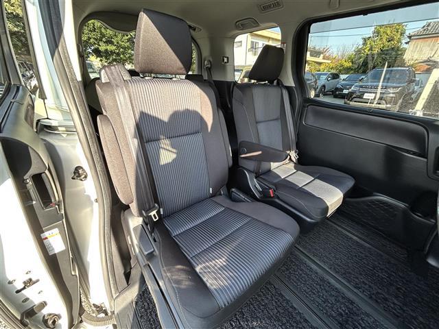 ヴォクシー ＺＳ（6枚目）