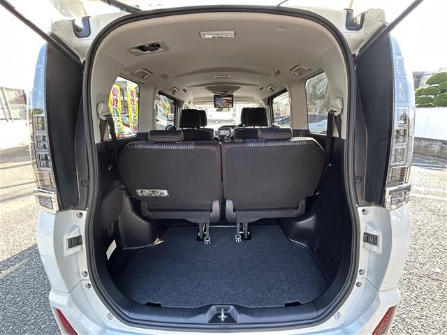 ヴォクシー ＺＳ（12枚目）