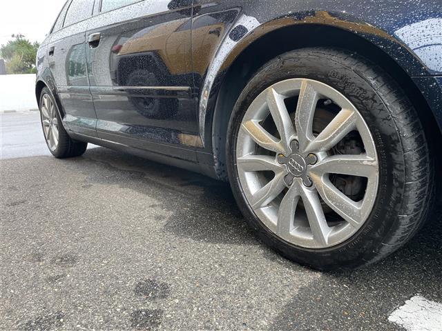 A3 スポーツバック2.0TFSIクワトロ 4WDターボ純正ホイール夏タイヤ装着社外ホイールスタッドレスタイヤ車載メモリナビワンセグテレビバックカメラドアバイザー運転席助手席電動シート(23枚目)