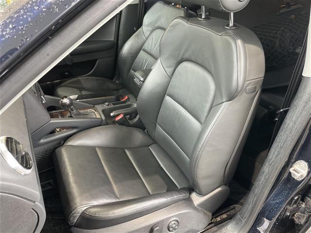 A3 スポーツバック2.0TFSIクワトロ 4WDターボ純正ホイール夏タイヤ装着社外ホイールスタッドレスタイヤ車載メモリナビワンセグテレビバックカメラドアバイザー運転席助手席電動シート(39枚目)