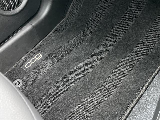 ５００ １．２　ドルチェ　ワンオーナーガラスルーフ純正ホイール夏タイヤ装着純正フロアマットステアリングスイッチハンズフリーパドルシフト前後ドライブレコーダースペアキー１個（13枚目）