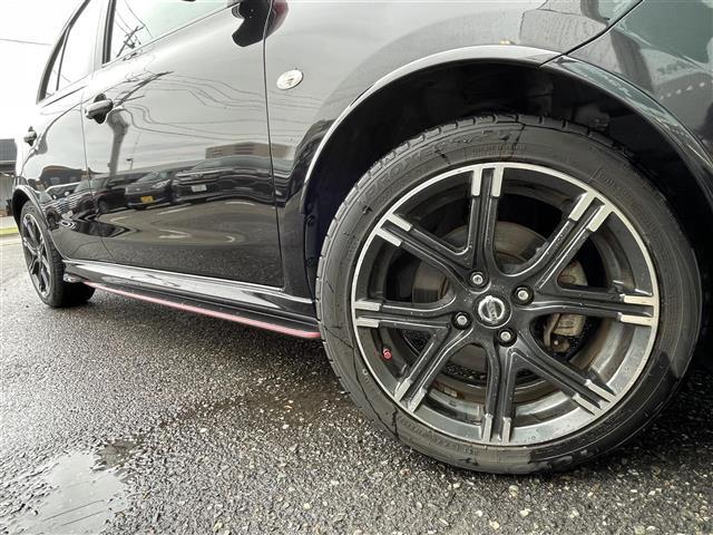 マーチ ニスモ　Ｓ　５ＭＴメモリナビワンセグテレビ純正ホイールプッシュスタートＥＴＣ純正フロアマットＢｌｕｅｔｏｏｔｈ電動格納ドアミラー（18枚目）