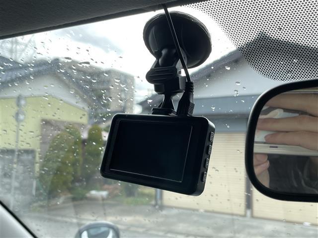 NV350キャラバンバン DX 4WDターボ15インチスタッドレスタイヤ装着夏タイヤ車載レベライザードライブレコーダーHEATスペアキー1個(3枚目)