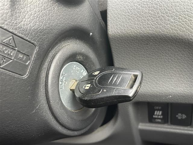 NV350キャラバンバン DX 4WDターボ15インチスタッドレスタイヤ装着夏タイヤ車載レベライザードライブレコーダーHEATスペアキー1個(9枚目)