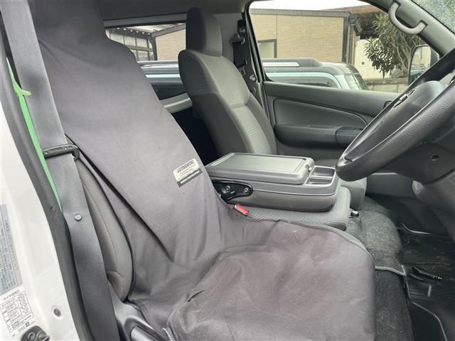 NV350キャラバンバン DX 4WDターボ15インチスタッドレスタイヤ装着夏タイヤ車載レベライザードライブレコーダーHEATスペアキー1個(12枚目)