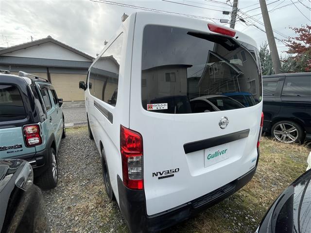NV350キャラバンバン DX 4WDターボ15インチスタッドレスタイヤ装着夏タイヤ車載レベライザードライブレコーダーHEATスペアキー1個(20枚目)