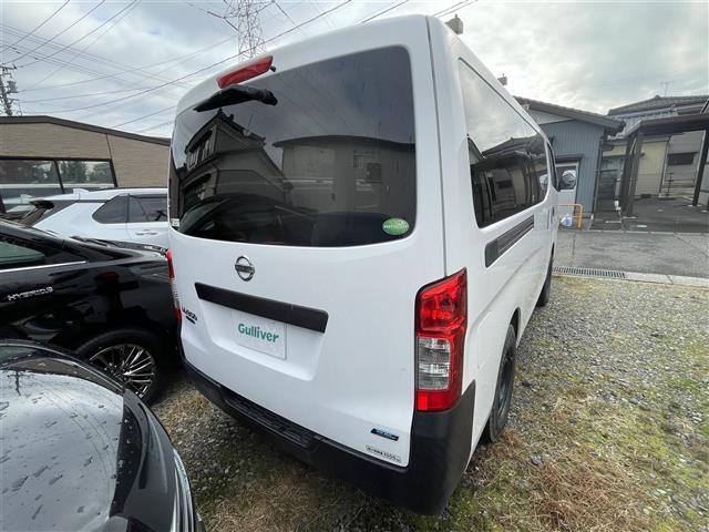 NV350キャラバンバン DX 4WDターボ15インチスタッドレスタイヤ装着夏タイヤ車載レベライザードライブレコーダーHEATスペアキー1個(22枚目)