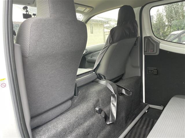 NV350キャラバンバン DX 4WDターボ15インチスタッドレスタイヤ装着夏タイヤ車載レベライザードライブレコーダーHEATスペアキー1個(38枚目)