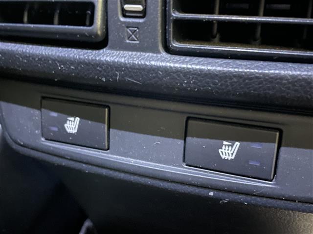 レガシィアウトバック ベースグレード　４ＷＤメモリナビフルセグテレビバックカメラ純正ホイール装着スタッドレスタイヤ車載アイドリングストップウィンカーミラークルーズコントロール運転席シートメモリー運転助手席電動シート前（11枚目）