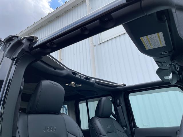 ジープ・ラングラーアンリミテッド サハラ 4WDメモリナビワンセグテレビバックカメラ純正ホイール夏タイヤ装着クルーズコントロールドアバイザープッシュスタートETC2.0純正フロアマットALPINEスピーカーBluetoo(2枚目)