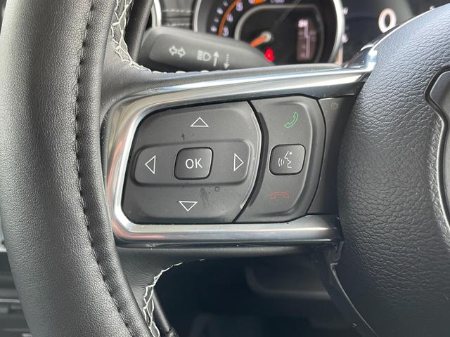 ジープ・ラングラーアンリミテッド サハラ 4WDメモリナビワンセグテレビバックカメラ純正ホイール夏タイヤ装着クルーズコントロールドアバイザープッシュスタートETC2.0純正フロアマットALPINEスピーカーBluetoo(7枚目)