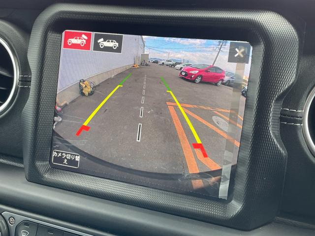 ジープ・ラングラーアンリミテッド サハラ 4WDメモリナビワンセグテレビバックカメラ純正ホイール夏タイヤ装着クルーズコントロールドアバイザープッシュスタートETC2.0純正フロアマットALPINEスピーカーBluetoo(12枚目)