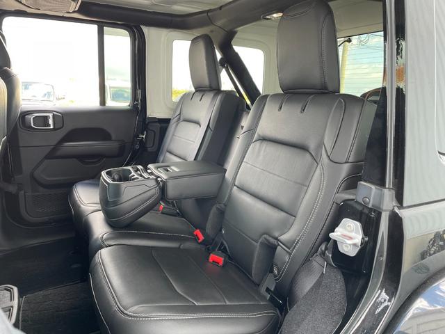 ジープ・ラングラーアンリミテッド サハラ 4WDメモリナビワンセグテレビバックカメラ純正ホイール夏タイヤ装着クルーズコントロールドアバイザープッシュスタートETC2.0純正フロアマットALPINEスピーカーBluetoo(25枚目)