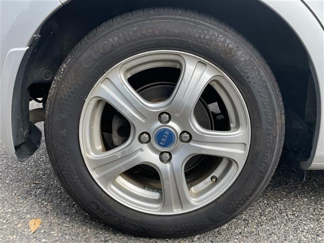 フィット Ｇ　ＣＤプレーヤードアバイザーＥＴＣ純正フロアマットＥＣＯＮレベライザー電動格納ドアミラー（26枚目）