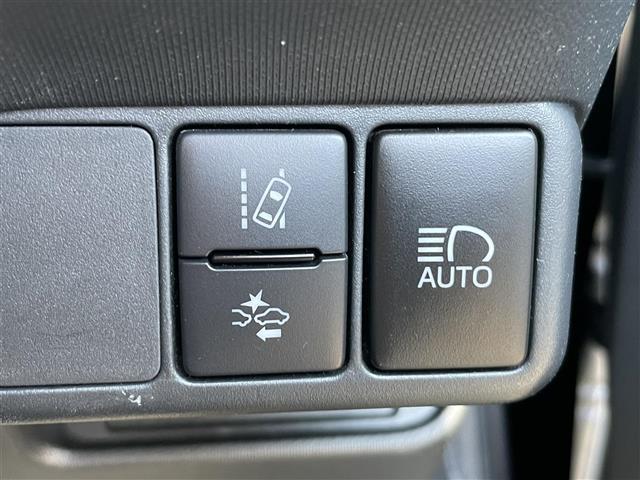 アクア Ｇ　メモリナビバックカメラ純正ホイール冬タイヤウィンカーミラークルーズコントロールドアバイザープッシュスタートＥＴＣフロアマット走行モードレベライザーＢｌｕｅｔｏｏｔｈステアリング（12枚目）