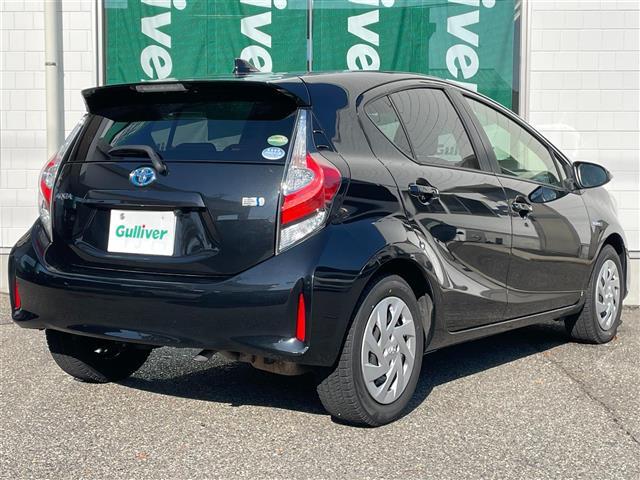 アクア Ｇ　メモリナビバックカメラ純正ホイール冬タイヤウィンカーミラークルーズコントロールドアバイザープッシュスタートＥＴＣフロアマット走行モードレベライザーＢｌｕｅｔｏｏｔｈステアリング（29枚目）