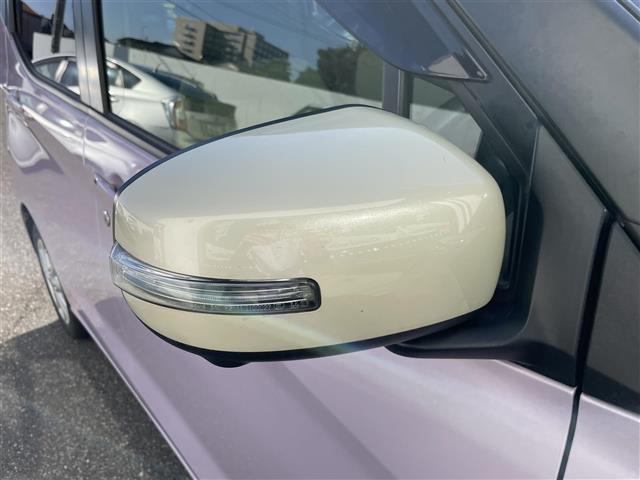 デイズ Ｘ　ワンオーナー４ＷＤ純正ホイール夏タイヤメモリナビフルセグテレビバックカメラアラウンドビューモニターウィンカーミラードアバイザープッシュスタートＥＴＣ純正フロアマットステアリング（23枚目）