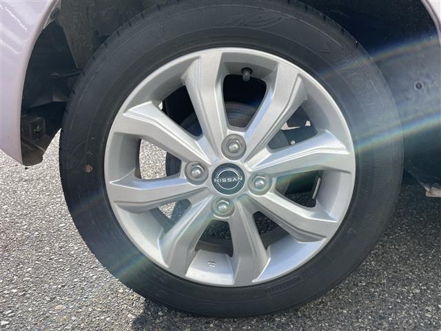 デイズ Ｘ　ワンオーナー４ＷＤ純正ホイール夏タイヤメモリナビフルセグテレビバックカメラアラウンドビューモニターウィンカーミラードアバイザープッシュスタートＥＴＣ純正フロアマットステアリング（32枚目）