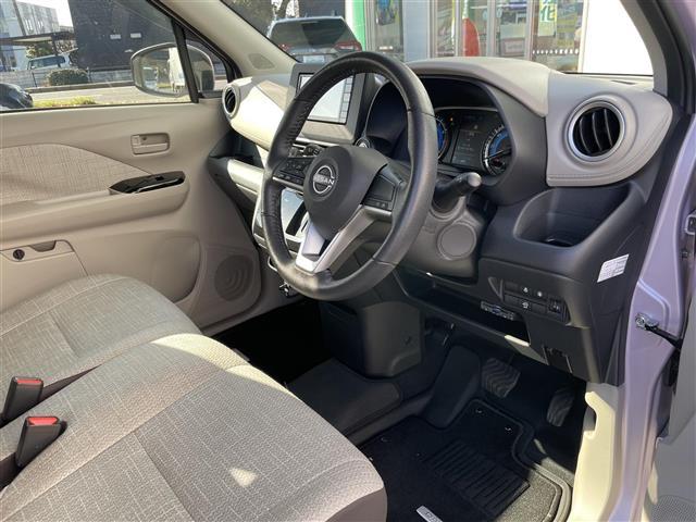 デイズ Ｘ　ワンオーナー４ＷＤ純正ホイール夏タイヤメモリナビフルセグテレビバックカメラアラウンドビューモニターウィンカーミラードアバイザープッシュスタートＥＴＣ純正フロアマットステアリング（38枚目）