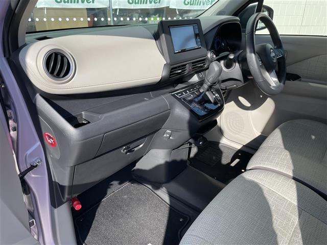 デイズ Ｘ　ワンオーナー４ＷＤ純正ホイール夏タイヤメモリナビフルセグテレビバックカメラアラウンドビューモニターウィンカーミラードアバイザープッシュスタートＥＴＣ純正フロアマットステアリング（41枚目）