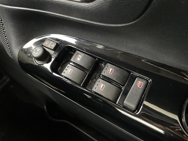 ムーヴキャンバス Gブラックアクセントリミテッド SAIII ワンオーナー純正ホイール夏タイヤ装着ドライブレコーダーメモリナビフルセグテレビバックカメラアラウンドビューモニタードアバイザープッシュスタート両側パワースライドドア純正フロアマット(12枚目)