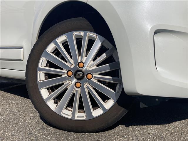 トゥインゴ バイブス　★ワンオーナー★ディスプレイオーディオ★Ｂｌｕｅｔｏｏｔｈ／ＦＭ／ＡＭ★バックカメラ★ＥＴＣ★ドライブレコーダー★Ｄ／Ｎ　シートヒーター★クルーズコントロール★レーンキープアシスト（25枚目）