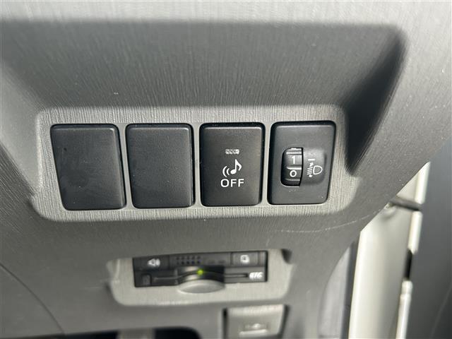 プリウスアルファ Ｓ　Ｌセレクション　★純正ナビ（ＮＤＤＮ－Ｗ５７）（ＡＭ／ＦＭ／ＤＶＤ／ＣＤ）★ＥＴＣ★プッシュスタート★ＡＡＣ★パワーウィンドウ★スマートキー★カーテンエアバック★電動格納ミラー★オートライト（20枚目）