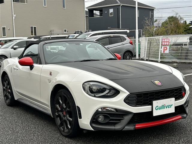 アバルト124 スパイダー ベースグレード(3枚目)