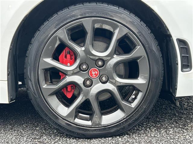 アバルト124 スパイダー ベースグレード(12枚目)