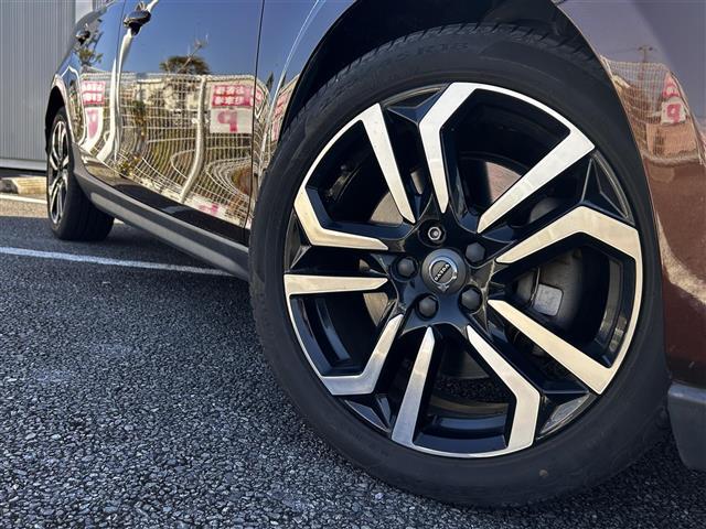 Ｖ４０ クロスカントリー　Ｔ５　ＡＷＤ（4枚目）