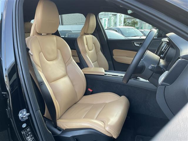 XC60 T5 AWD インスクリプション 1オナ/茶革/ナビ/TV/BT/19AW/衝突軽減B(9枚目)