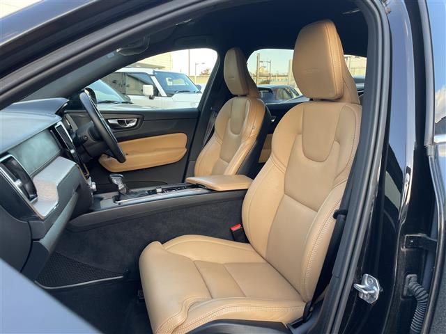 XC60 T5 AWD インスクリプション 1オナ/茶革/ナビ/TV/BT/19AW/衝突軽減B(10枚目)