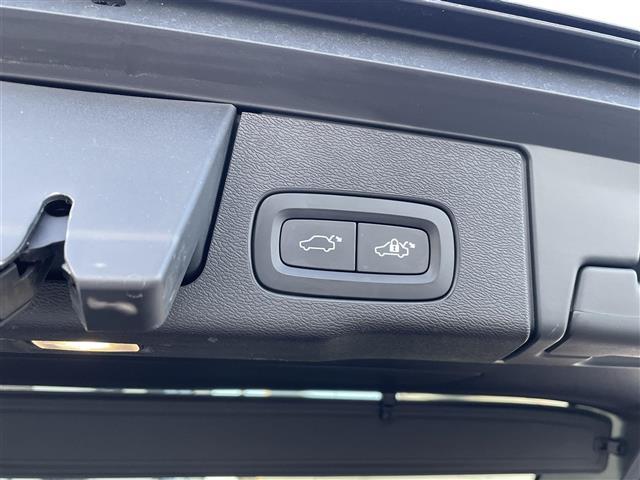 XC60 T5 AWD インスクリプション 1オナ/茶革/ナビ/TV/BT/19AW/衝突軽減B(32枚目)